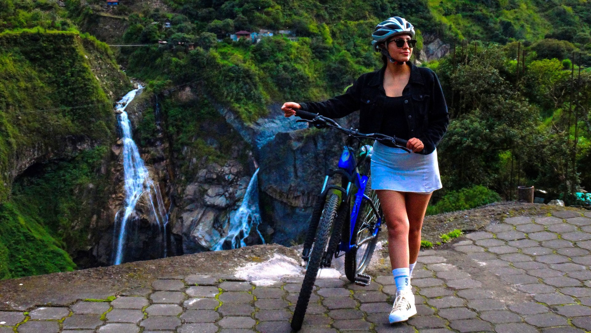 Guía de precios para recorrer la ruta de las cascadas en Baños
