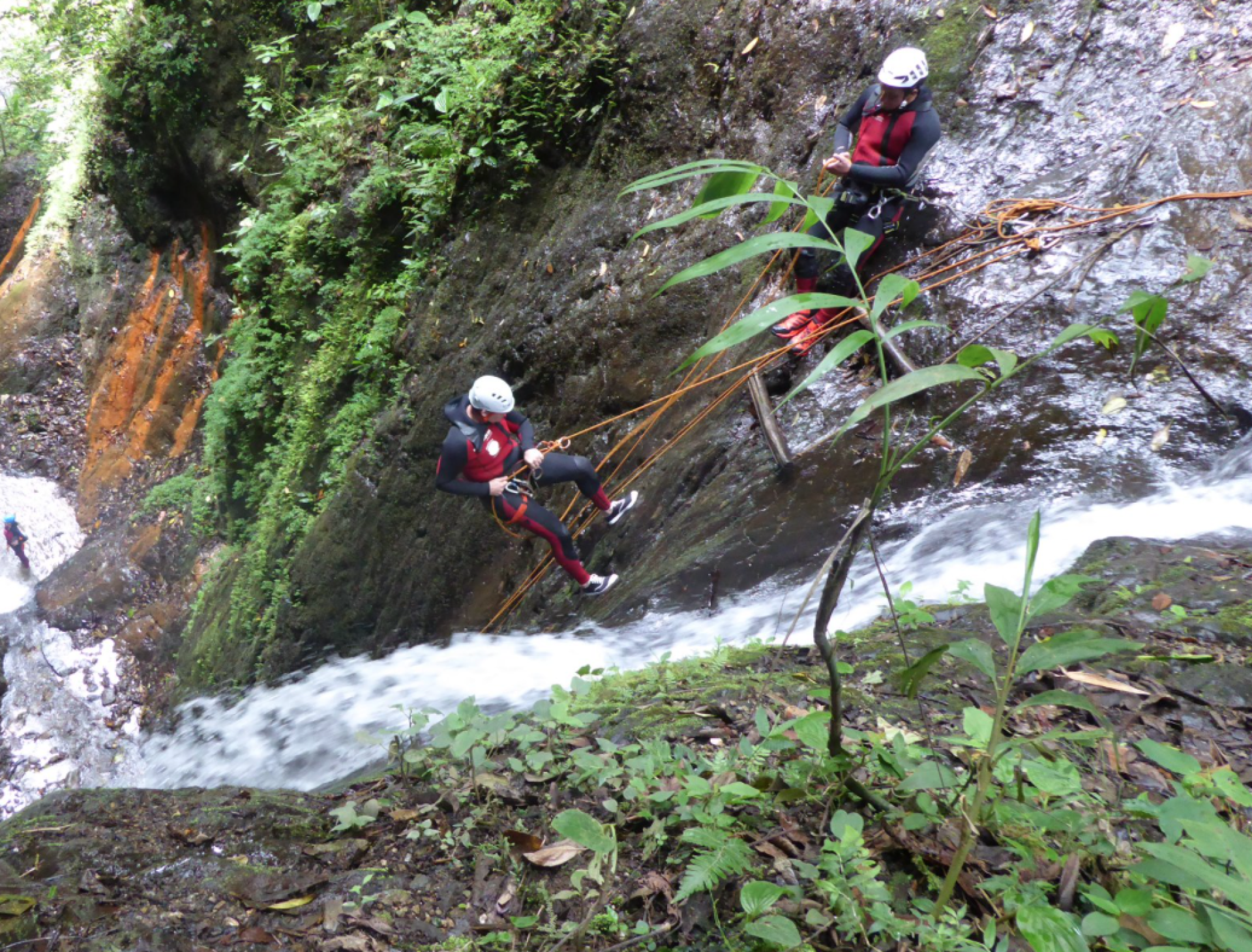 Baños de Agua Santa con niños: experiencias de aventura y naturaleza para toda la familia