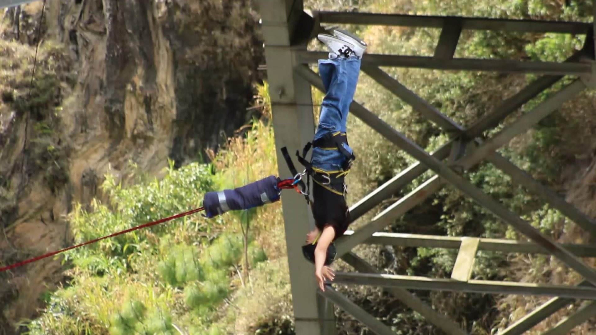 Foto Puenting: the jump that changes everything