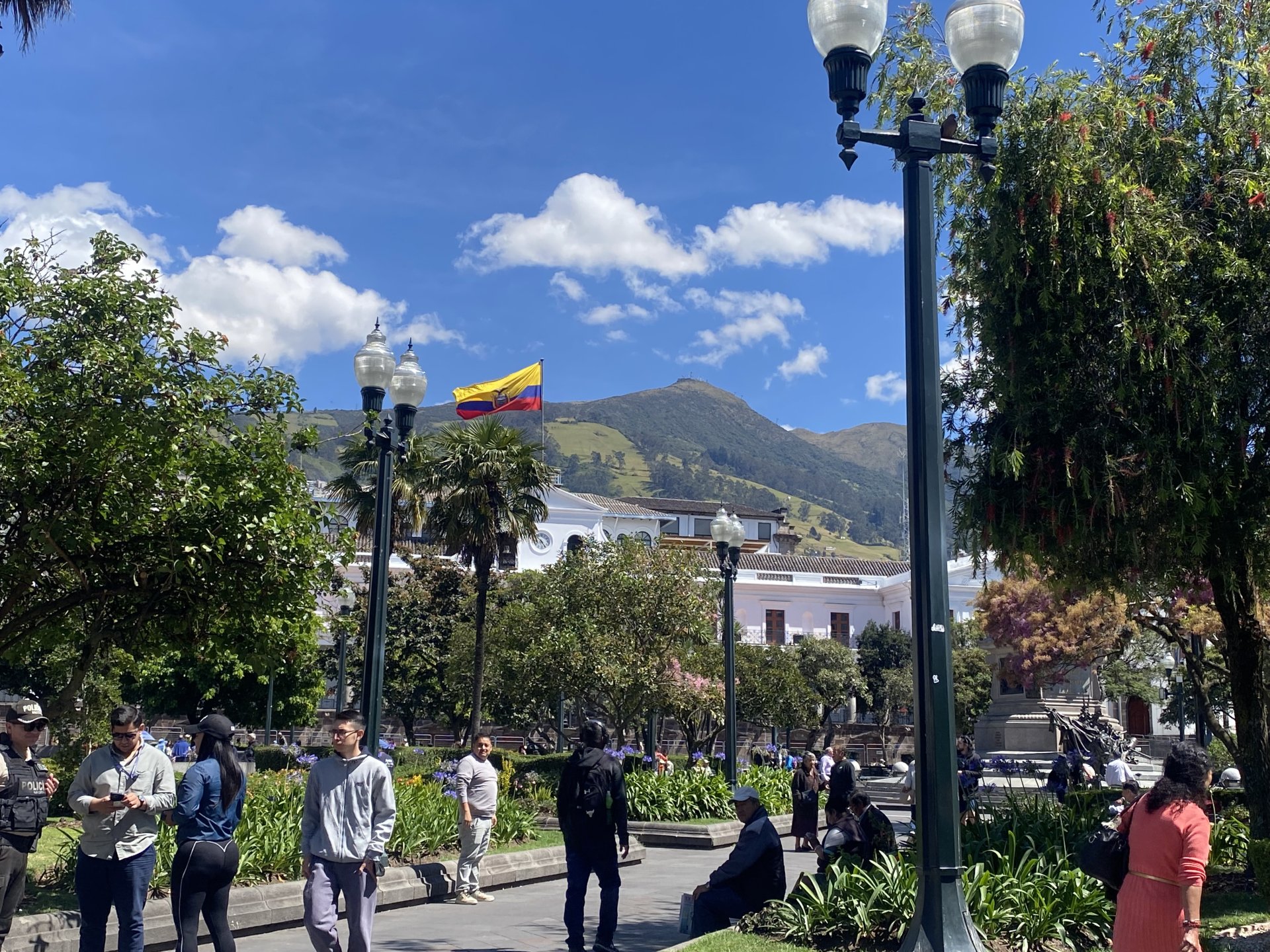 Foto Travel to South America: 6 Things to Experience in Ecuador’s Capital, Quito