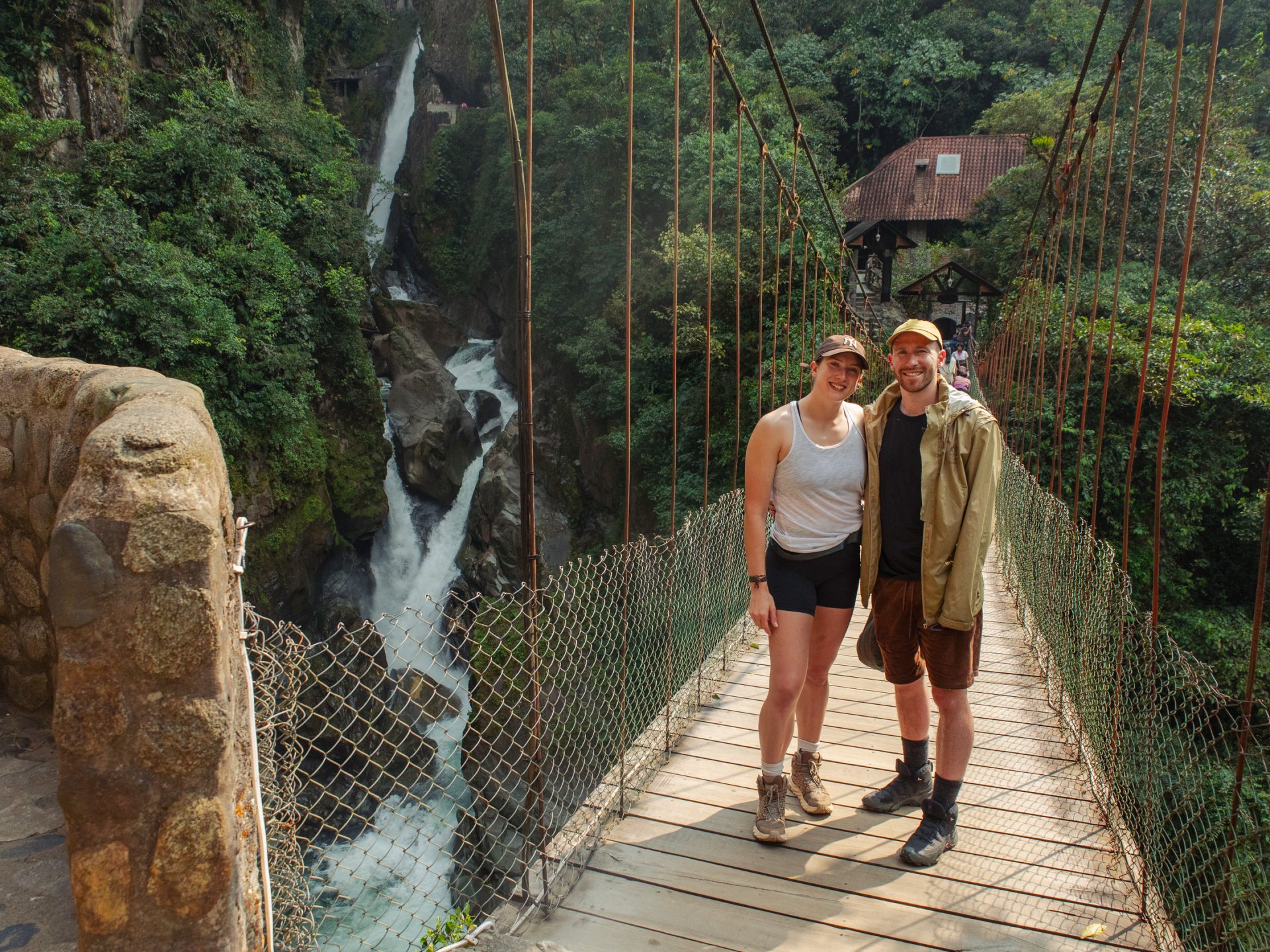 Foto Tour un día completo en Baños. Ruta de las 8 cascadas y La Casa del árbol.